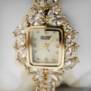 Elegant Gold Women's Watch